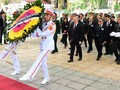 Vietnamesen und internationale Freunde besuchen Trauerfeier für KPV-Generalsekretär Nguyen Phu Trong