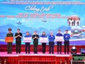 Quang Binh enhances communications of sea and islands among youth