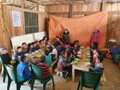 Mahlzeit für Schüler in der Bergregion Bac Kan