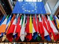 Саммит ЕС ищет способы снятия вызовов с внутренними делами блока  