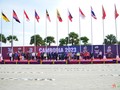 พิธีเชิญธงชาติของ 11 ประเทศที่เข้าร่วมการแข่งขันกีฬาอาเซียนพาราเกมส์ครั้งที่ 12 