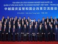 ประธานสภาแห่งชาติเวียดนามให้การต้อนรับผู้บริหารบริษัทยักษ์ใหญ่ของจีน