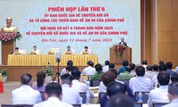 Prasyarat Penting untuk Melaksanakan Resolusi Kongres Nasional XIII Partai Komunis Vietnam