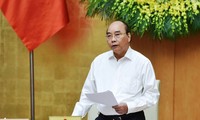 PM Nguyen Xuan Phuc mengirim surat pujian kepada para petugas medis 