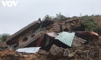 Hujan lebat dan banjir di Vietnam Tengah menyebabkan 106 orang tewas dan 27 orang hilang 