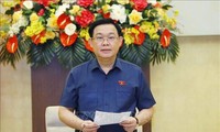 Ketua MN Vuong Dinh Hue: Proaktif Susun Proyek-Proyek dari Dini untuk Jamin Kualitas dengan Lebih Baik