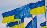Uni Eropa Sepakat Berikan Status Calon kepada Ukraina