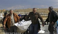 Rombongan Mobil Bantuan PBB yang Pertama Datang di Kawasan yang Dikontrol Faksi Oposisi di Suriah