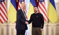 Presiden AS Lakukan Kunjungan Mendadak di Ukraina, Berkomitmen Terus Berikan Bantuan Militer