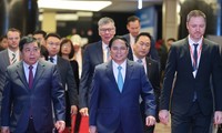 PM Pham Minh Chinh: Ciptakan Semua Syarat yang Kondusif bagi Badan-Badan Usaha untuk Berkembang