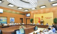 Dilanjutkannya Sidang ke-27 Komite Tetap Majelis Nasional Vietnam