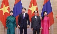 Presiden Vietnam, Vo Van Thuong Memimpin Resepsi untuk Presiden Mongolia dan Istri