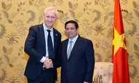 PM Vietnam, Pham Minh Chinh Terima Pemimpin Beberapa Grup Energi Denmark dan Kerajaan Inggris