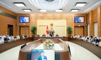 Komite Tetap MN Vietnam Membuka Sidang Tematik tentang Perundang-undangan