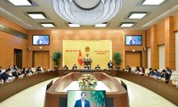 Sidang ke-32 Komite Tetap MN Vietnam Dibuka pada Tgl 15 April