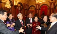 Felicita líder del Partido comunista de Vietnam por el Año Nuevo lunar