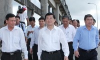 Presidente de Vietnam destaca importancia de obras hidráulicas en Bến Tre