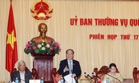 Comisión permanente del Parlamento vietnamita concluye su XVII reunión
