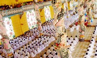 Celebran la sexta Veneración Interreligiosa entre Confederaciones caodaísta en Da Nang