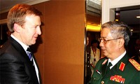 Vietnam insiste en impulsar la cooperación militar por la paz en el mundo
