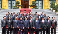 Presidente de Vietnam asigna a 19 embajadores y cónsules generales en el extranjero