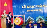 Urge presidente vietnamita a fomentar un contingente docente virtuoso