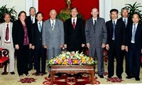 Delegación ideológica del Partido Comunista de Cuba visita Ciudad Ho Chi Minh