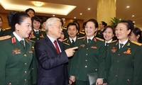 Máximo líder partidista de Vietnam ensalza aportes de mujeres militares al desarrollo nacional