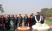 Presidenta parlamentaria de Vietnam visita memorial a Mahatma Gandhi