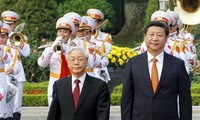 Máximo líder político de Vietnam visita China