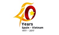 Canciller de Vietnam conversa con homólogo español en ocasión de 40 años de relaciones bilaterales