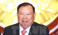 Máximo líder político de Laos visita Vietnam