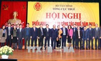 Jefe del Ejecutivo vietnamita orienta el desarrollo del ámbito del impuesto