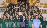 Jefe del Ejecutivo de Vietnam ensalza la tradición revolucionaria del Ejército