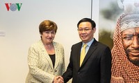 Vietnam busca reforzar cooperación con el Banco Mundial y el Fondo Monetario Internacional