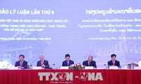 Vietnam y Laos consolidan la cooperación en materia de teoría política 