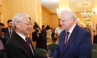 Vietnam fomenta la cooperación partidista con Rusia