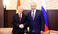 Ciudadanos rusos esperan nuevos frutos en las relaciones con Vietnam