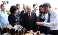 Máximo líder político orienta el desarrollo de Universidad Nacional de Agricultura de Vietnam
