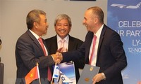 Mayor cooperación entre aerolíneas de Vietnam e Israel