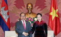 Líder del Legislativo de Vietnam se reúne con vicepresidente del Senado camboyano