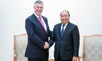Vietnam fortalece cooperación con corporaciones líderes del mundo