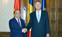 Vietnam revitaliza relaciones con Rumania y República Checa 