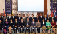 Grupo Asean+3 debate la cooperación en respuesta a la crisis financiera