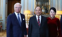 Primer ministro de Vietnam se reúne con rey sueco 