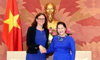 Dirigentes vietnamitas se reúnen con Alta Comisaria de Comercio de la Unión Europea