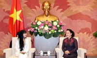 Líder parlamentaria de Vietnam reafirma el impulso de relaciones con Francia