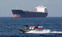 Irán acusa al buque petrolero británico de violar derecho marítimo internacional 
