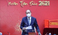 El jefe de Gobierno vietnamita orienta el desarrollo del sector de la salud frente al covid-19