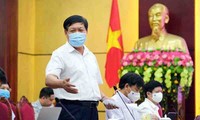 Despliegan más recursos humanos y materiales para poner fin a los brotes del covid-19 en Bac Giang y Bac Ninh